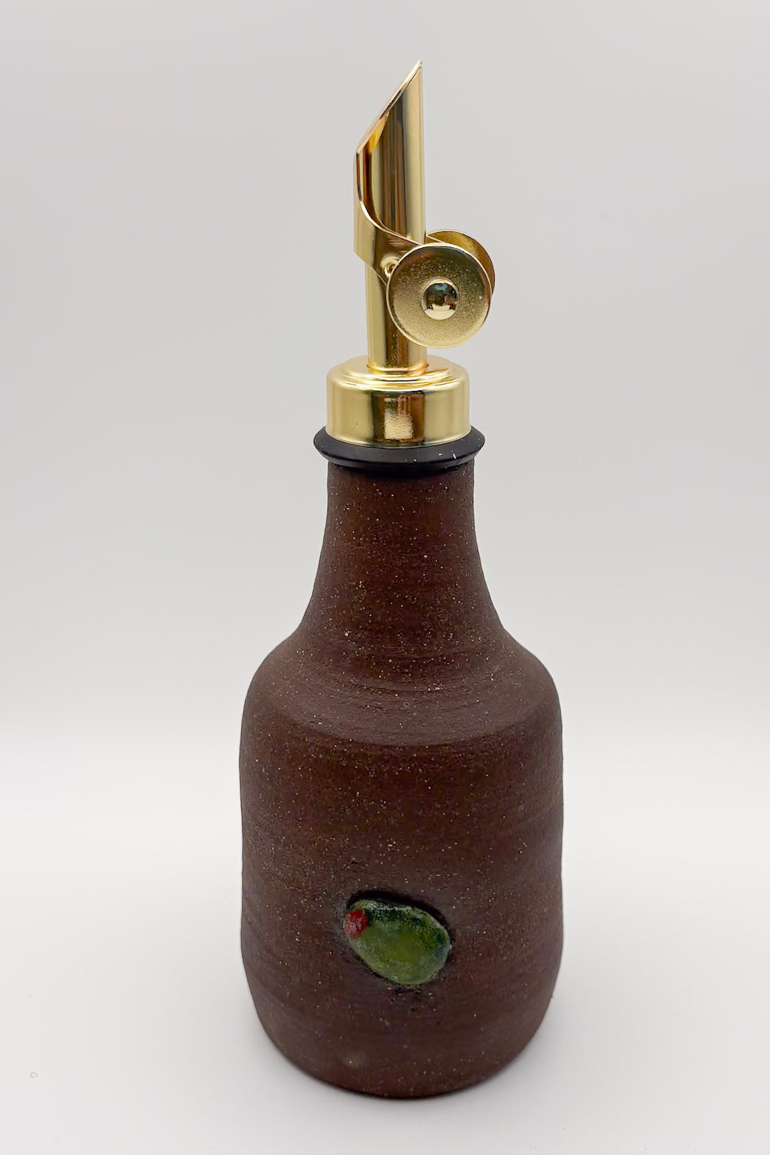 tamara's olive oil bottle - gundelia